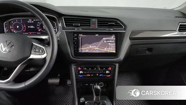 Volkswagen Tiguan second Generation 2021 Белый из Кореи, фото 5