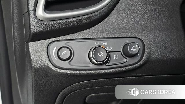 Chevrolet (GM Daewoo) The New Trax 2019 Белый из Кореи, фото 5