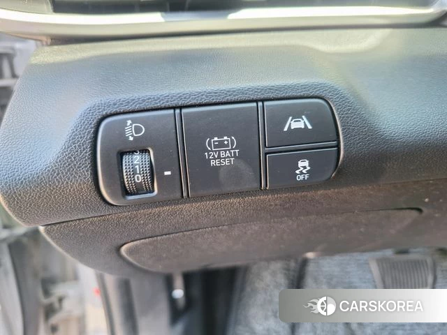 Hyundai Avante Hybrid (CN7) 2022 Серебристо-серый из Кореи, фото 5