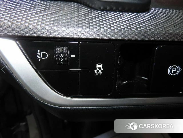 Kia Sportage 5th Generation 2022 Серебристо-серый из Кореи, фото 5
