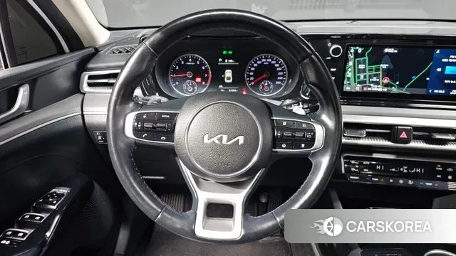 Kia K5 3rd generation 2022 Белый из Кореи, фото 5