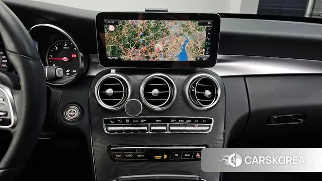 Mercedes-Benz C-Class W205 2019 Серебряный из Кореи, фото 5