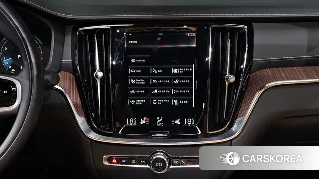 Volvo S60 3rd generation 2021 Белый из Кореи, фото 5