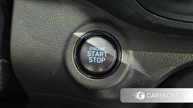 Hyundai Venue 2019 Белый из Кореи, фото 5