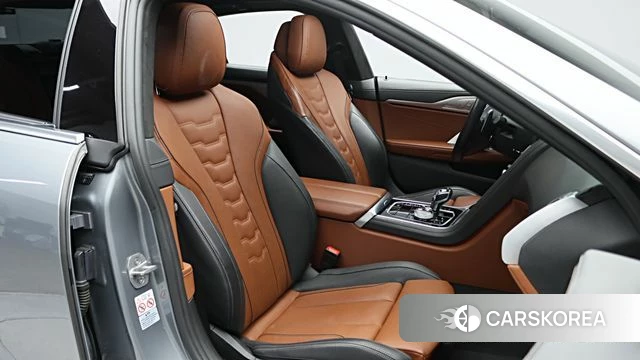 BMW 8 Series (G15) 2022 Цвет тростника из Кореи, фото 5