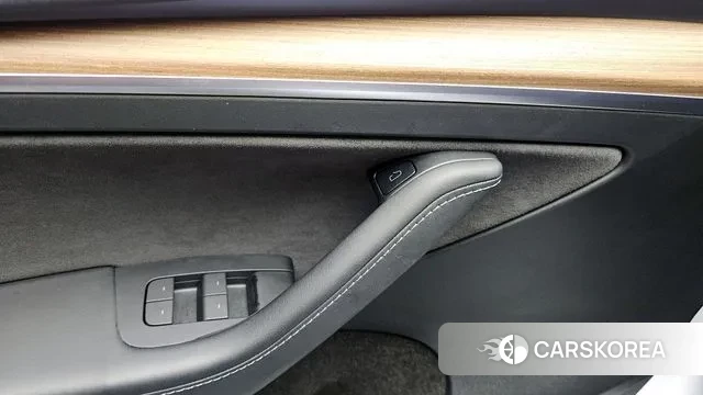 Tesla Model Y 2022 Белый из Кореи, фото 5