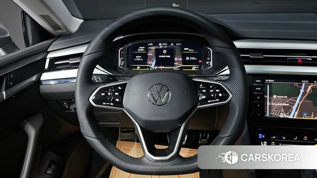 Volkswagen Arteon 2022 Серебристо-серый из Кореи, фото 5