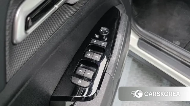 Kia Sportage 5th Generation Hybrid 2024 Белый из Кореи, фото 5