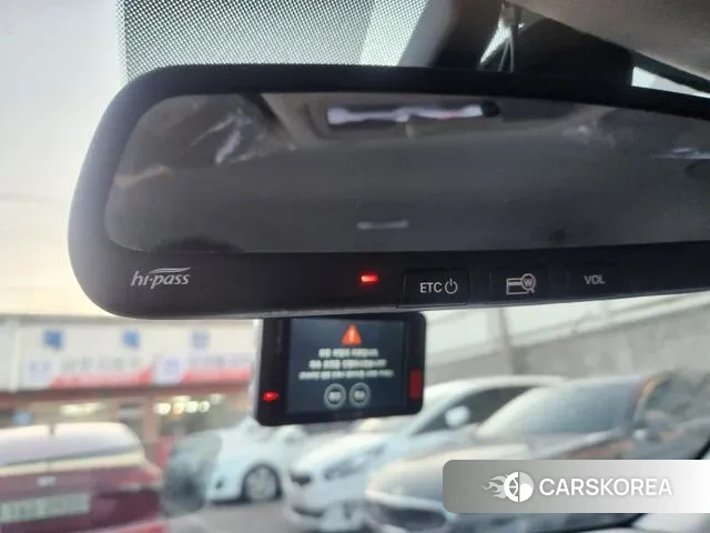 Hyundai Venue 2019 Белый из Кореи, фото 5