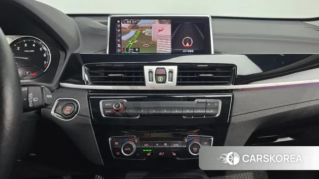 BMW X1 (F48) 2021 Белый из Кореи, фото 5