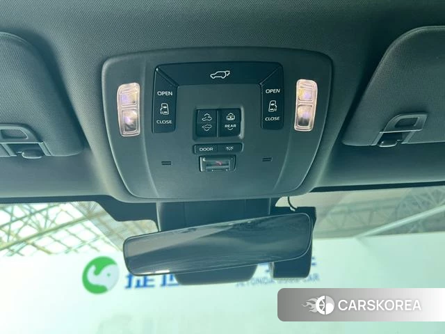 Toyota Grevia 2024 Белый из Китая, фото 5