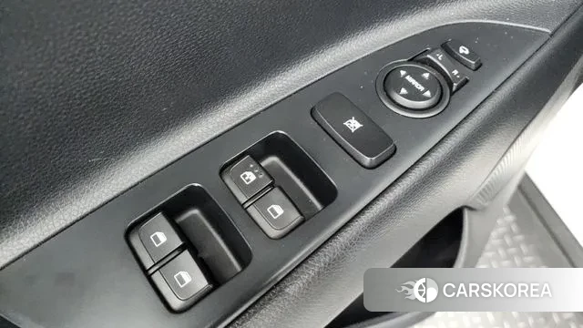 Kia Stonic 2019 Белый из Кореи, фото 5