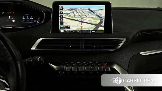 Peugeot 3008 second generation 2018 Белый из Кореи, фото 5