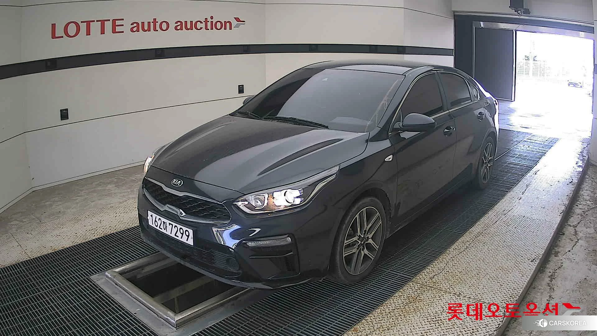 Kia K3 2021 Gravity Blue из Кореи, фото 5