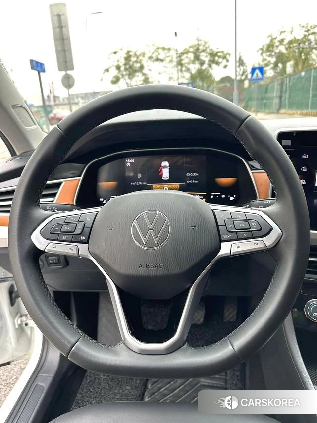 Volkswagen Bora 2022 Белый из Китая, фото 5