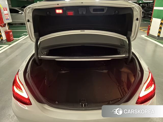 Mercedes-Benz Class C 2021 Белый из Китая, фото 5