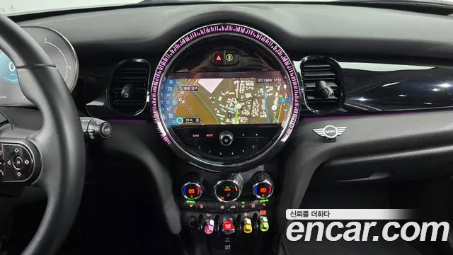 Mini Cooper 2021 Серебряный из Кореи, фото 5