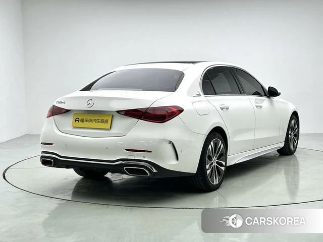 Mercedes-Benz C-class PHEV 2023 Белый из Китая, фото 5