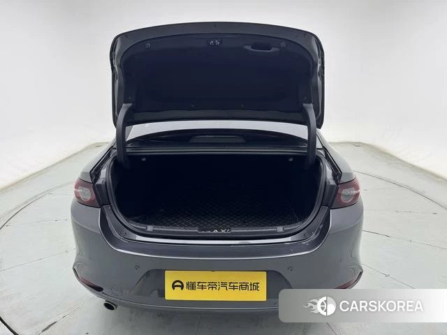 Mazda 3 Angkesaila 2023 Темно-серый из Китая, фото 5
