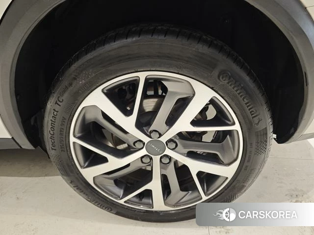 Lynk 01 2019 Белый из Китая, фото 5