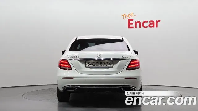 Mercedes-Benz E-Class W213 2018 Белый из Кореи, фото 5
