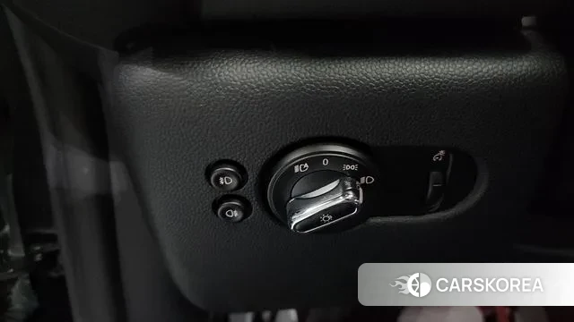 Mini Cooper Convertible 2019 Черный из Кореи, фото 5