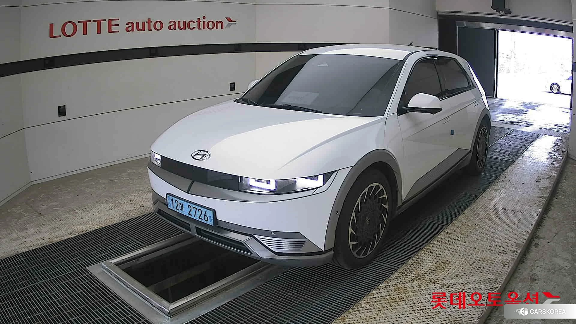 Hyundai IONIQ 5 2022 Atlas White из Кореи, фото 5