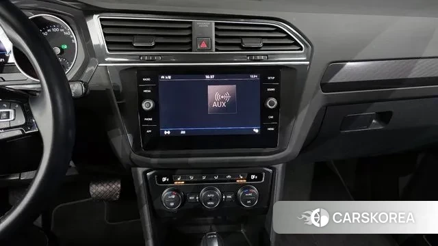 Volkswagen Tiguan second Generation 2018 Белый из Кореи, фото 5