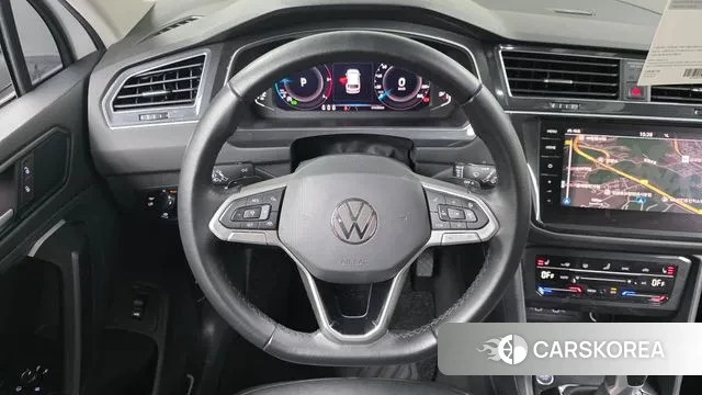 Volkswagen Tiguan second Generation 2022 Белый из Кореи, фото 5