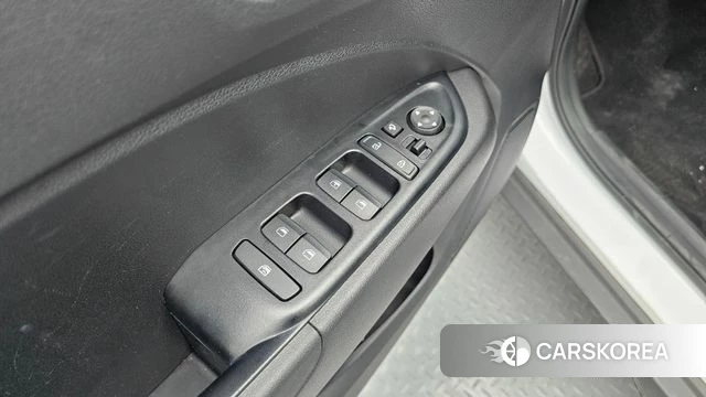 Hyundai Venue 2020 Белый из Кореи, фото 5