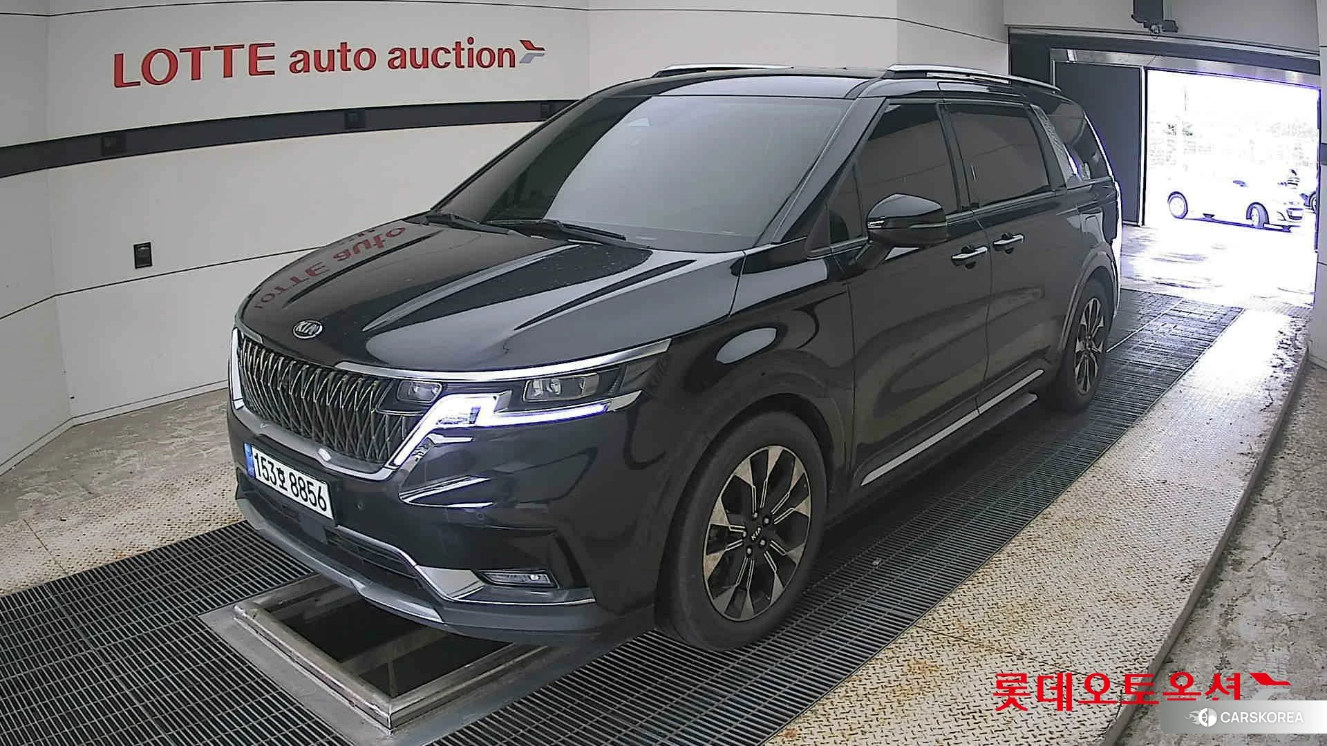 Kia Carnival 2021 Черный из Кореи, фото 5