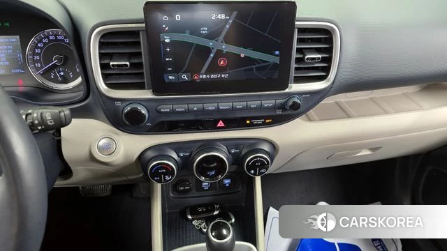 Hyundai Venue 2020 Песочный из Кореи, фото 5