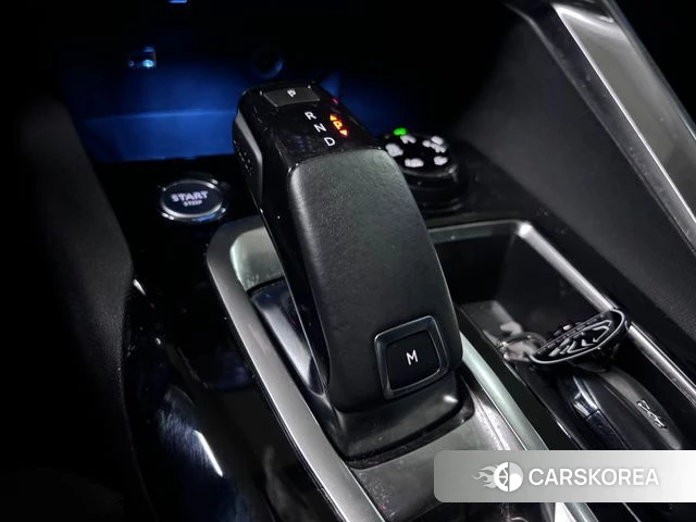 Peugeot 5008 second generation 2018 Белый из Кореи, фото 5
