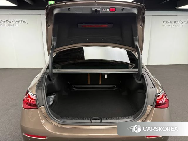 Mercedes-Benz E-Class W214 2025 Песочный из Кореи, фото 5