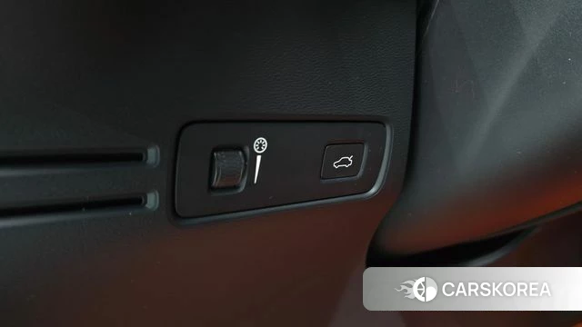 Volvo XC40 2021 Белый из Кореи, фото 5