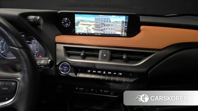 Lexus UX250h 2019 Серебристо-серый из Кореи, фото 5