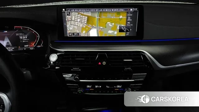 BMW 5 Series (G30) 2023 Белый из Кореи, фото 5