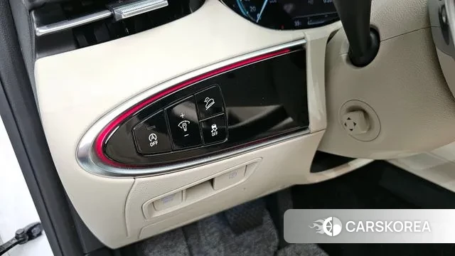 Genesis GV70 2023 Белый из Кореи, фото 5