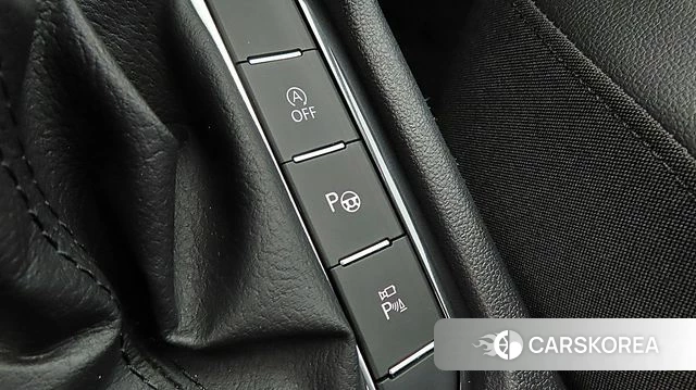 Volkswagen Tiguan Allspace 2022 Серебристо-серый из Кореи, фото 5