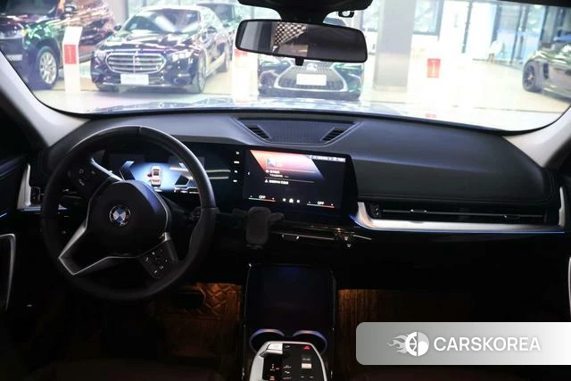 BMW X1 2024 Серебристо-серый из Китая, фото 5
