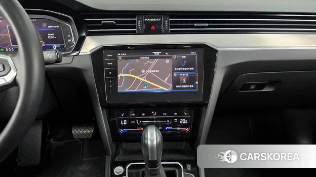 Volkswagen Passat GT (B8) 2022 Белый из Кореи, фото 5