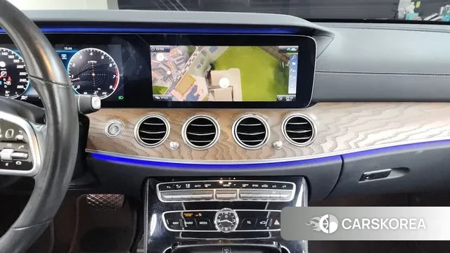 Mercedes-Benz E-Class W213 2020 Серебряный из Кореи, фото 5