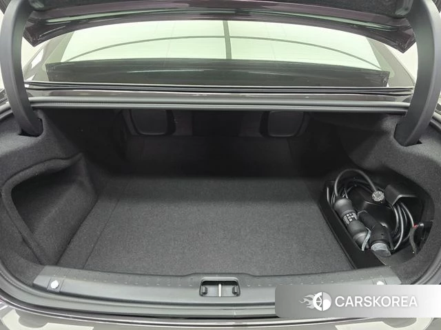 Volvo S90 2023 Серый из Кореи, фото 5