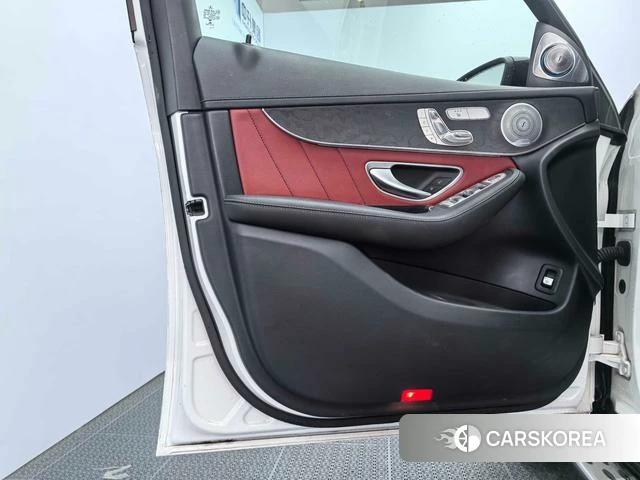 Mercedes-Benz GLC Coupe 2021 Белый из Китая, фото 5