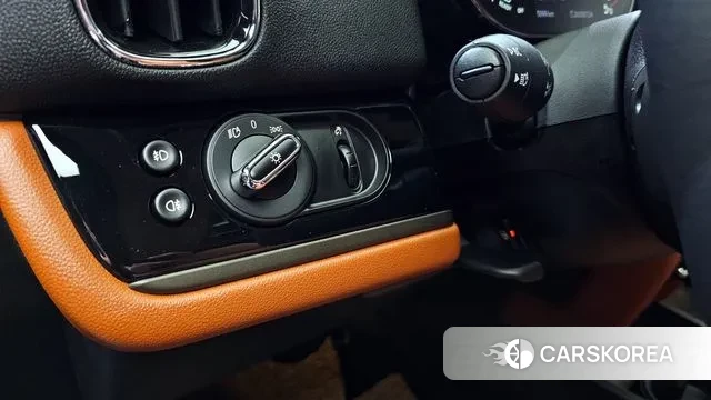 Mini Cooper Countryman 2024 Черный из Кореи, фото 5