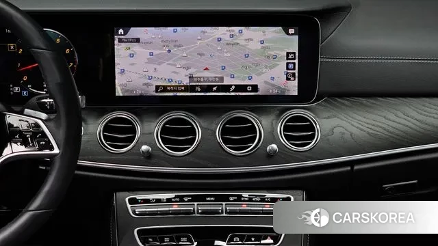 Mercedes-Benz E-Class W213 2023 Белый из Кореи, фото 5