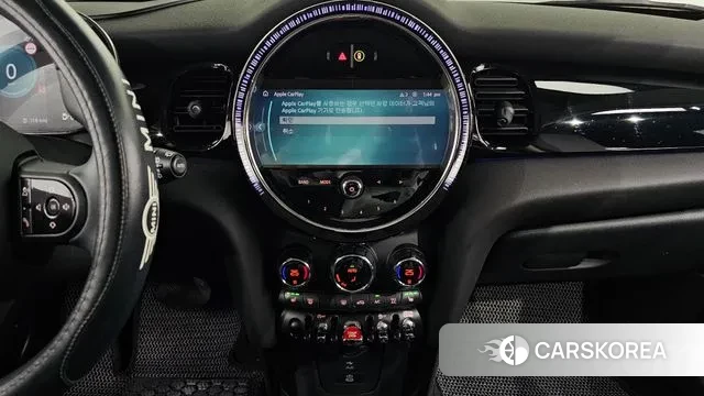 Mini Cooper 2022 Черный из Кореи, фото 5