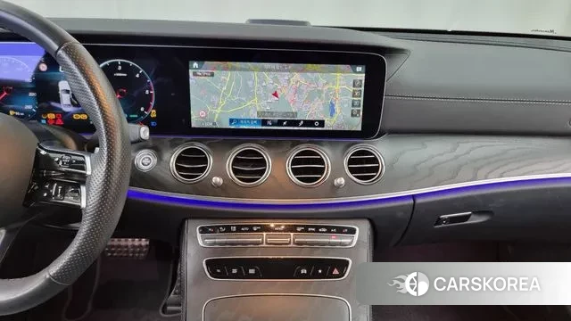 Mercedes-Benz E-Class W213 2023 Белый из Кореи, фото 5