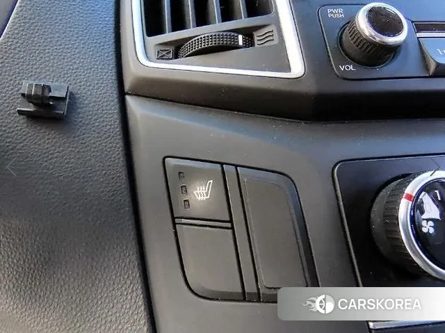 Hyundai The New Grand Starex 2018 Серебристо-серый из Кореи, фото 5