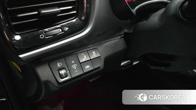 Kia Stonic 2018 Черный из Кореи, фото 5